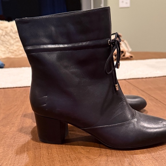 EUC Talbots Black Ankle Boots w Ties SZ 9 - Picture 7 of 14
